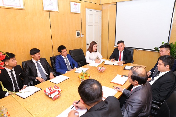 Luật sư công ty Luật Dragon tổ chức cuộc họp quý 01/2019