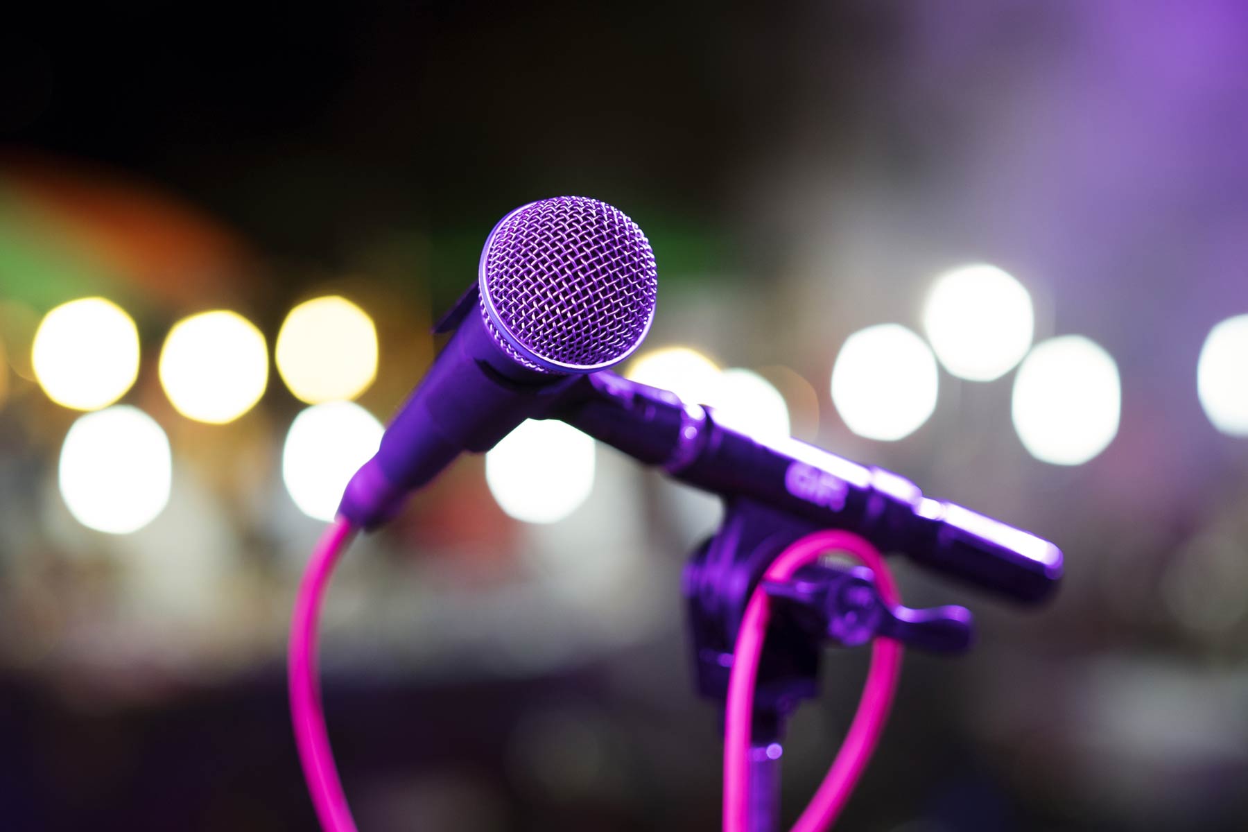 Tư vấn doanh nghiệp: Hướng dẫn thủ tục xin cấp phép kinh doanh dịch vụ karaoke